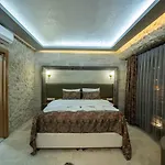 Ahiyan Üchisar