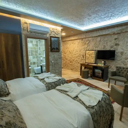 Ahiyan Hotel