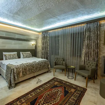 Ahiyan Hotell *