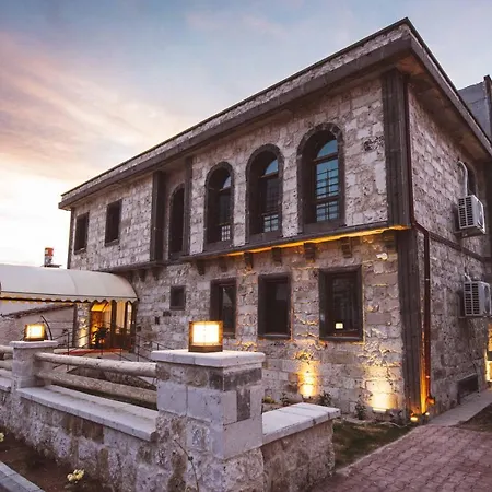 Ahiyan Hotel *