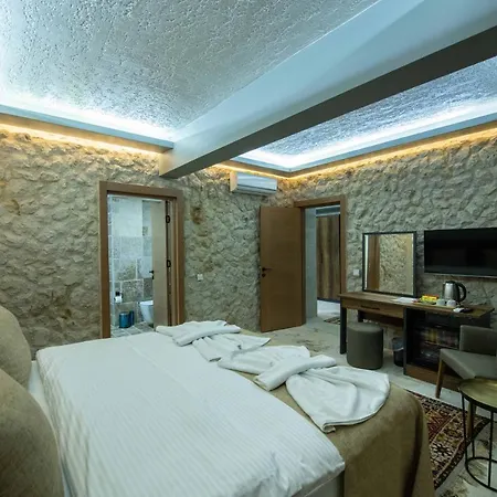 Hotel Ahiyan *