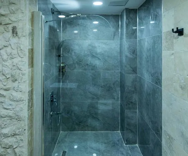 فندق Ahiyan أُتْشيسار